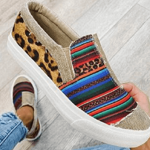 Zapatos de lona casuales Slacker de fondo plano