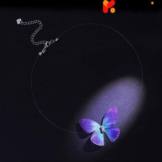 Collar invisible de mariposa