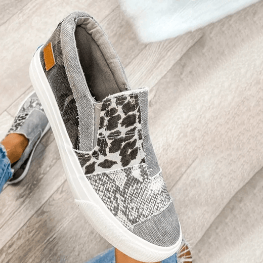 Zapatos de lona casuales Slacker de fondo plano