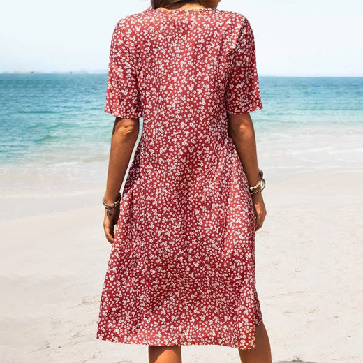 Vestido de playa floral con cuello redondo
