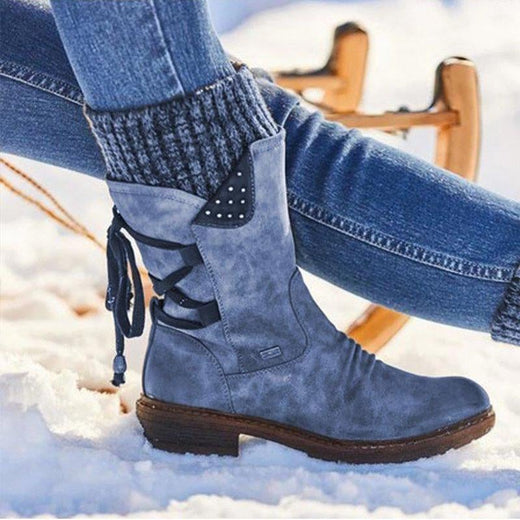 Botas de invierno con cordones en la espalda