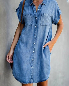 Vestido vaquero ajustado de manga corta